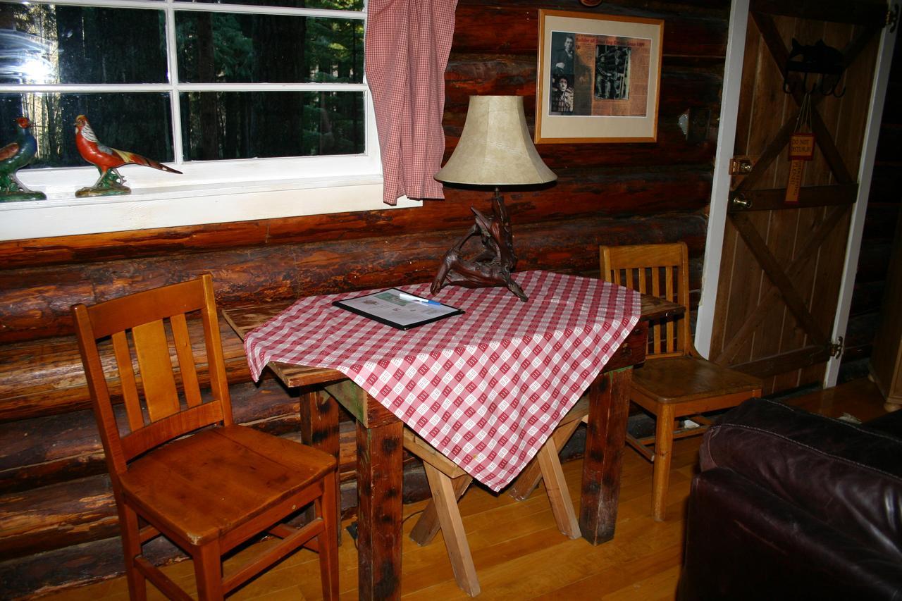 Copper Creek Inn Ашфорд Екстериор снимка