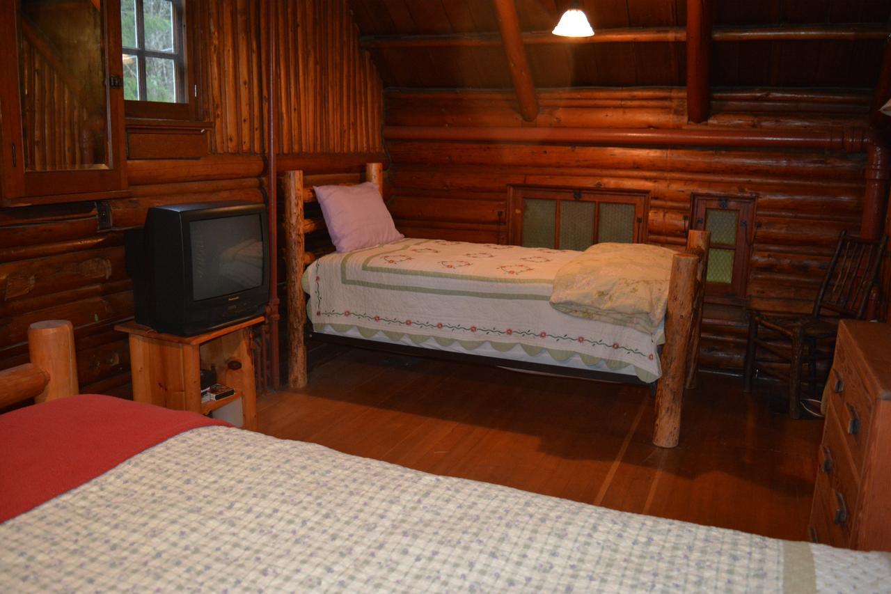 Copper Creek Inn Ашфорд Екстериор снимка