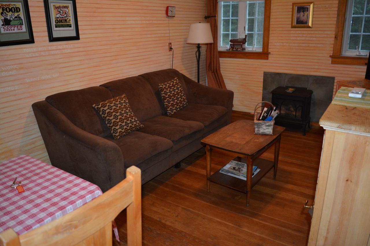 Copper Creek Inn Ашфорд Екстериор снимка