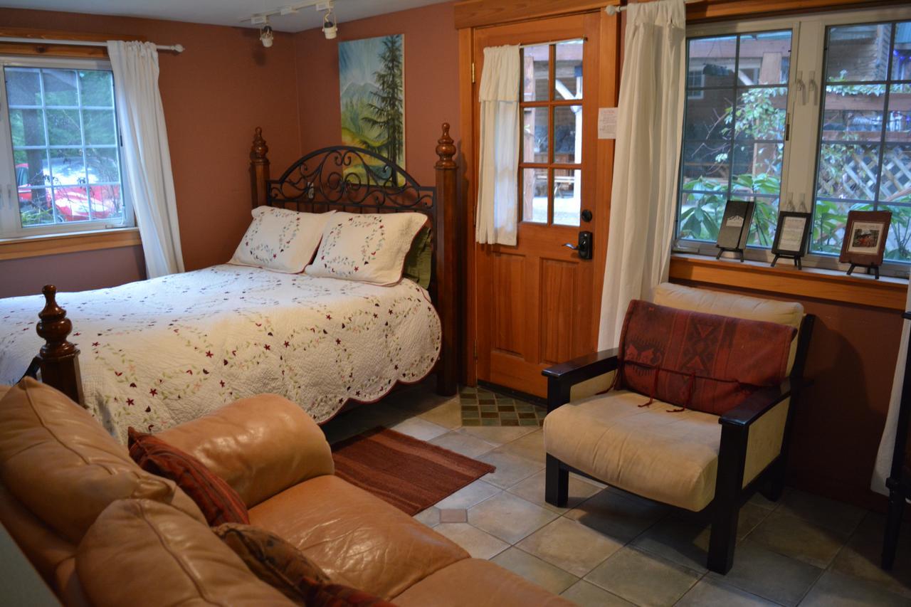 Copper Creek Inn Ашфорд Екстериор снимка