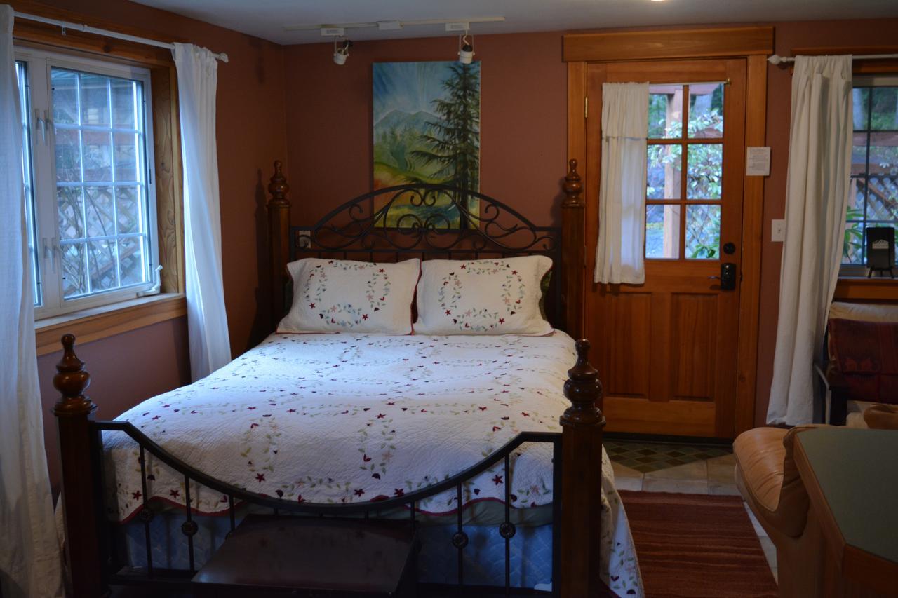 Copper Creek Inn Ашфорд Екстериор снимка